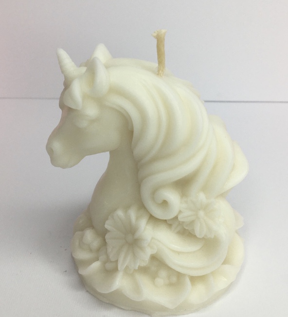 شمع فانتزی اسب شاخ دار بدون رایحه دستساز